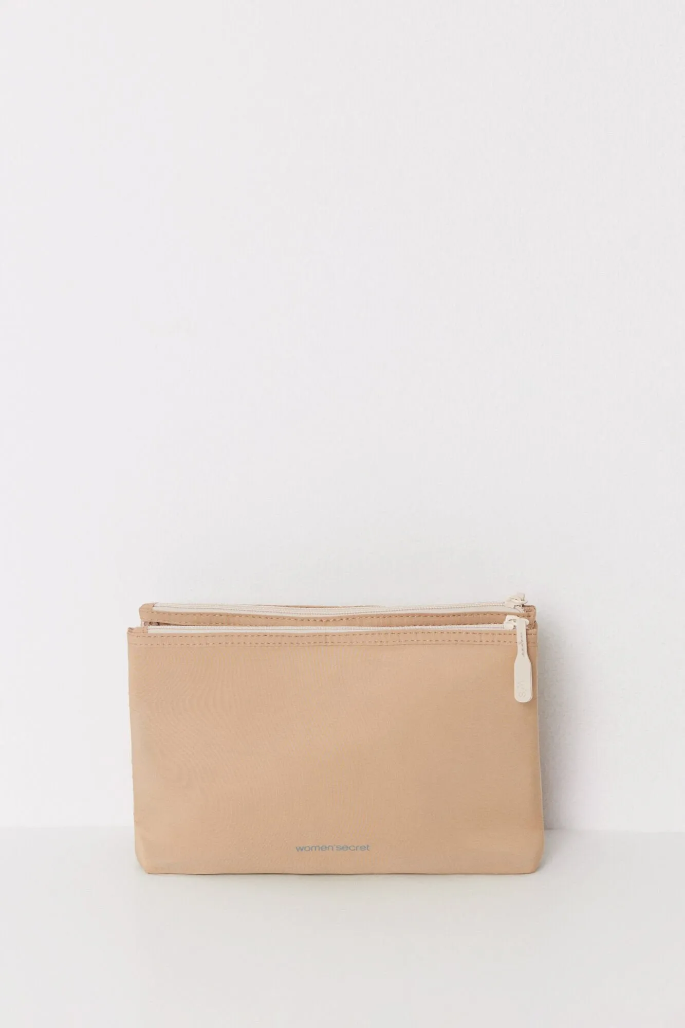 Beige padded double toiletry bag