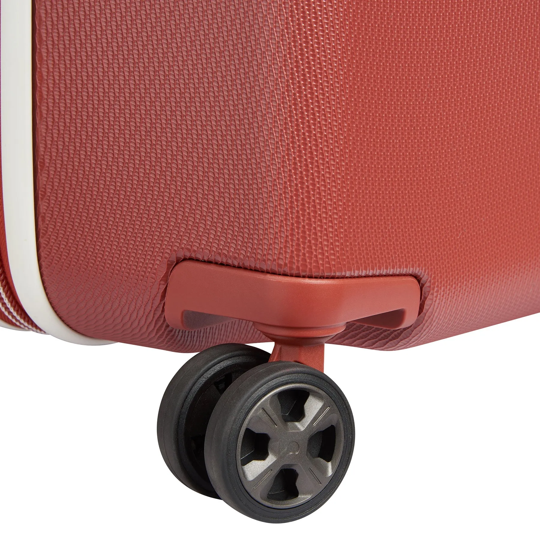 Delsey Chatelet Air 2.0 Carry-on 19" Spinner