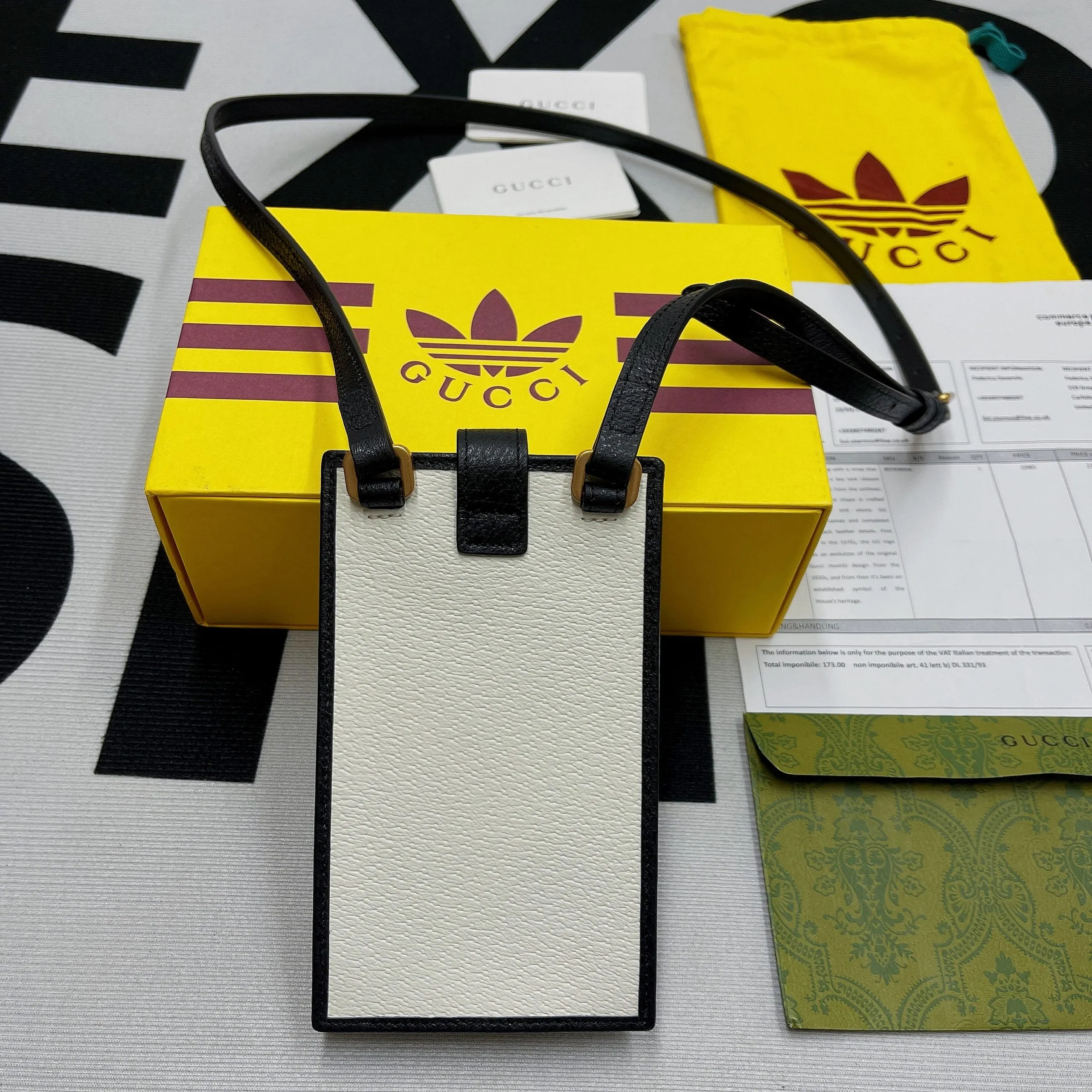 gg x Adidas Phone Case White For Women, Women&#8217;s Bags 7.3in/18cm gg‎