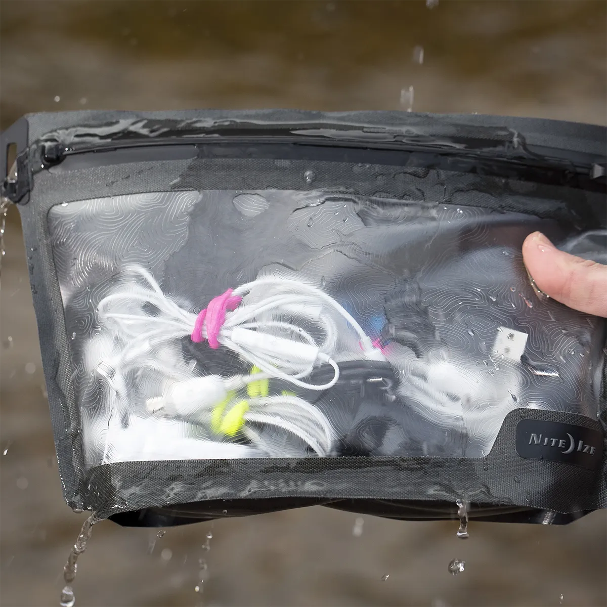 RunOff  Waterproof 3-1-1 Pouch