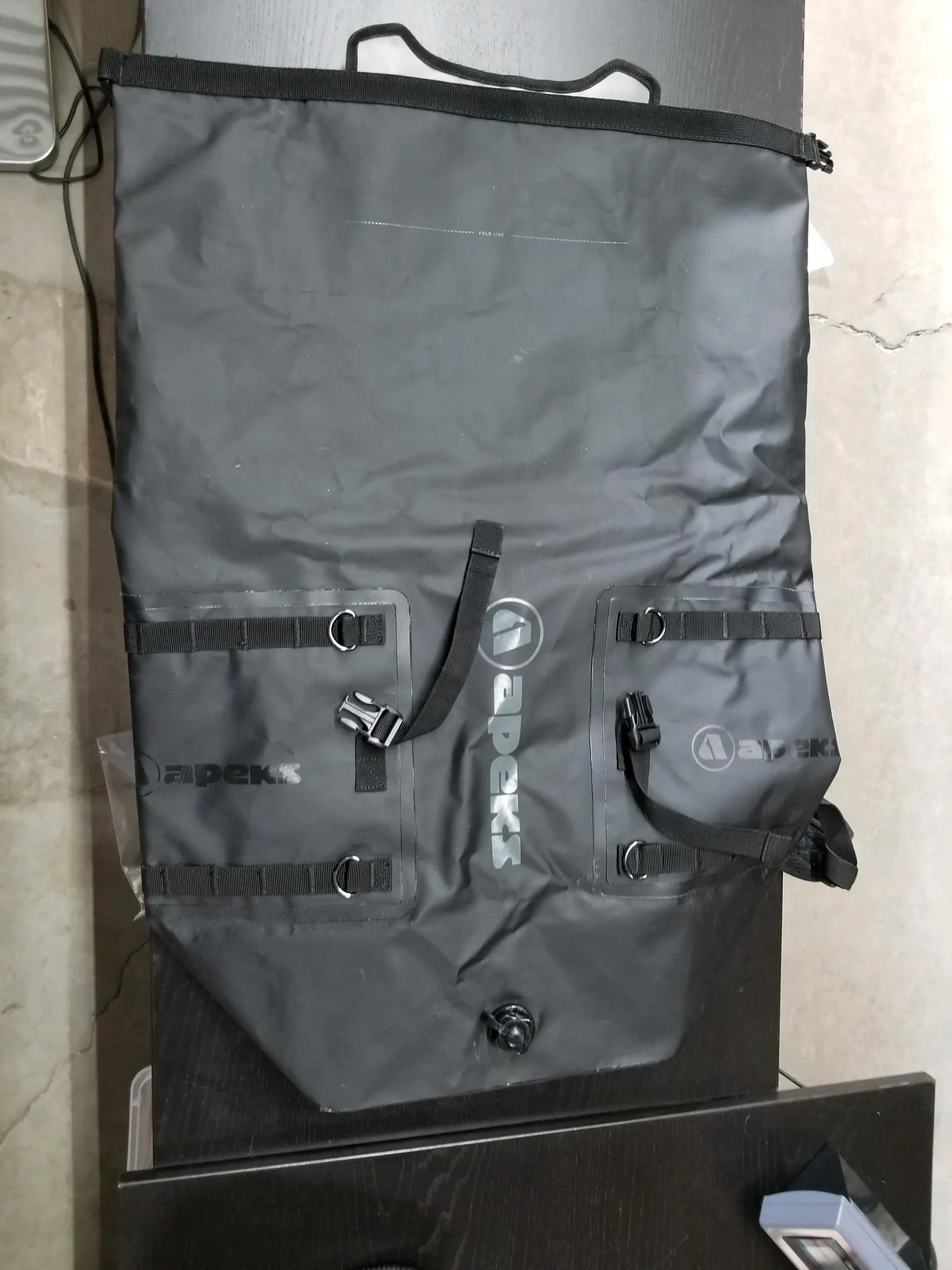 Used Apeks DRY75L Twin Core For Combined Wet/Dry Storage Backpack